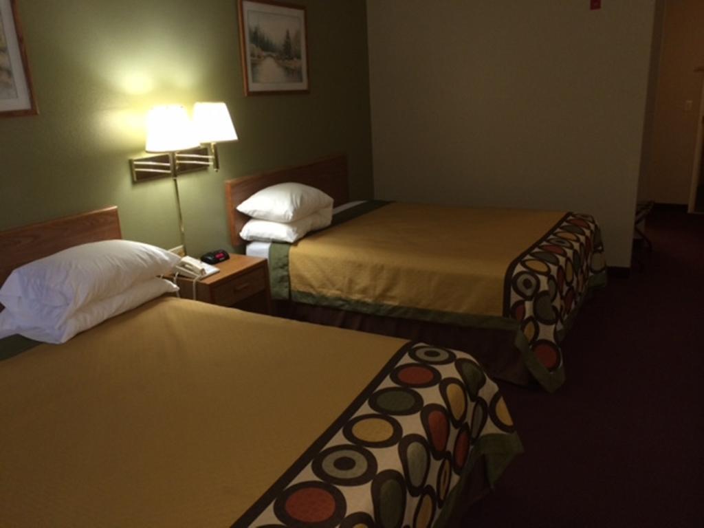Super 8 By Wyndham Beresford Hotel Cameră foto